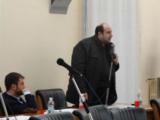 Luisi-replica-a-denovellis-in-consiglio