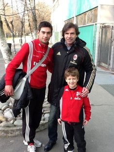 Alfonso con mister Lacandela e Filippo Galli